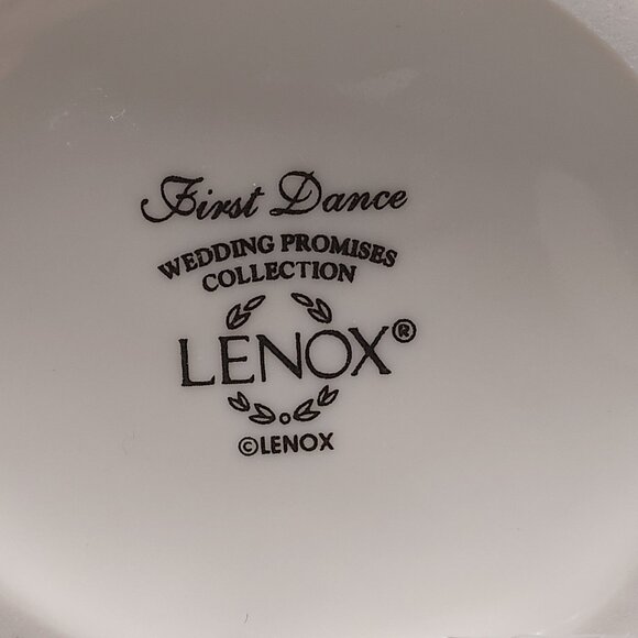 LENOX WEDDING PROMISES COLLECTION BRIDE/GROOM FIRST DANCE PORCELAIN NEW NOS VTG - Picture 4 of 16